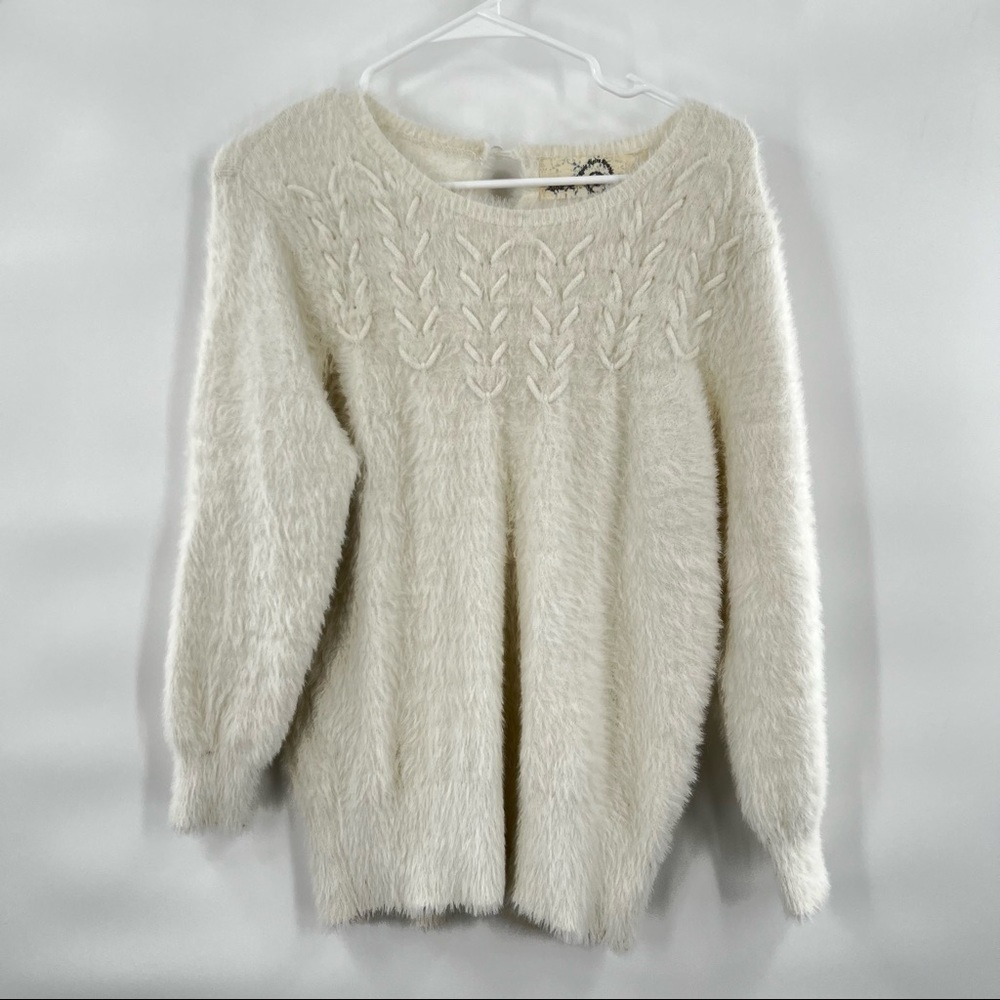Rosie Niem white extra soft long sleeve sweater top S